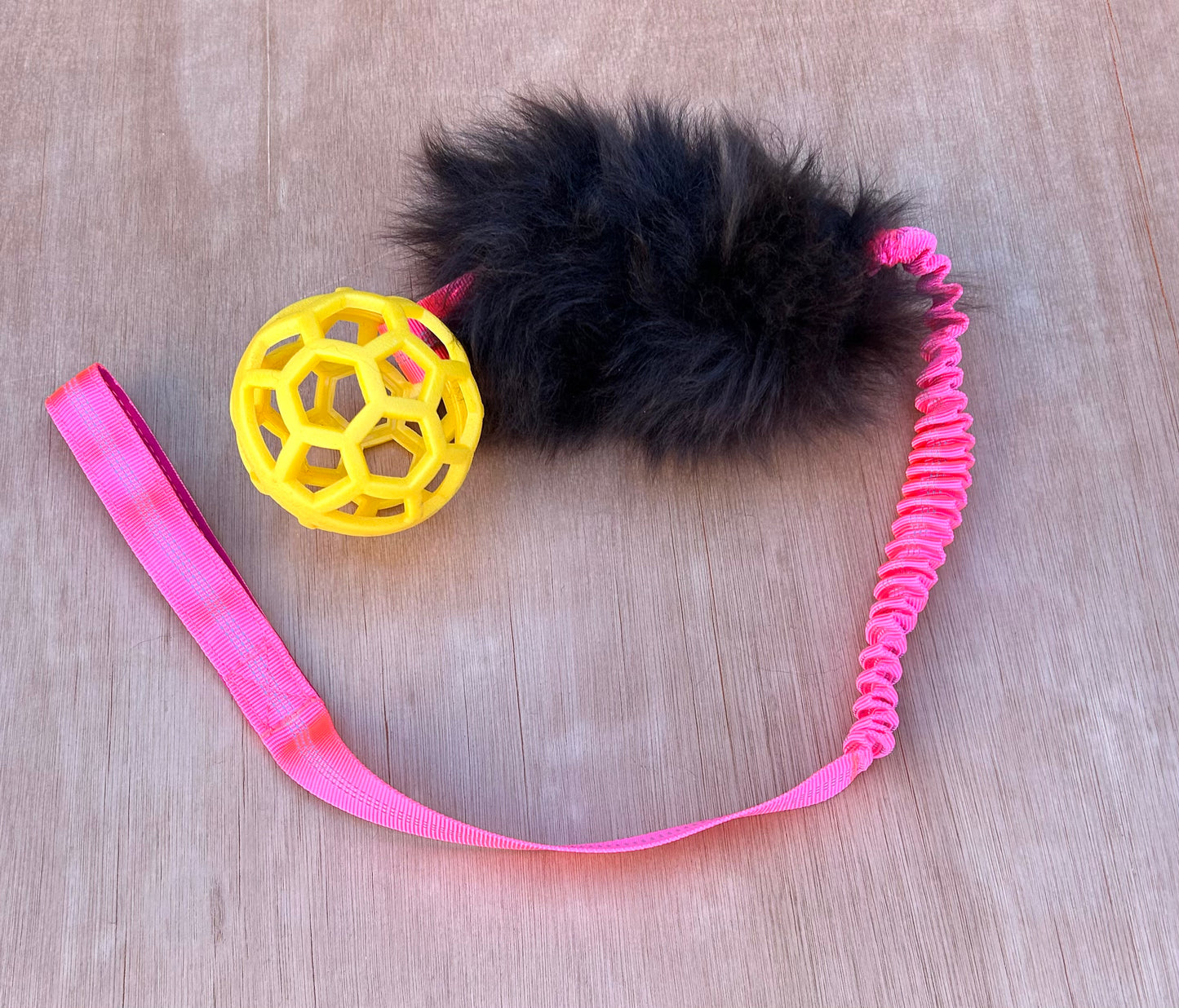 Sheepskin/Cage Ball Bungee Tuggie - 3 feet