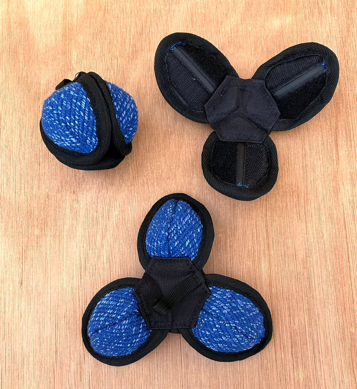 Clam Lotus Dog Treat Ball