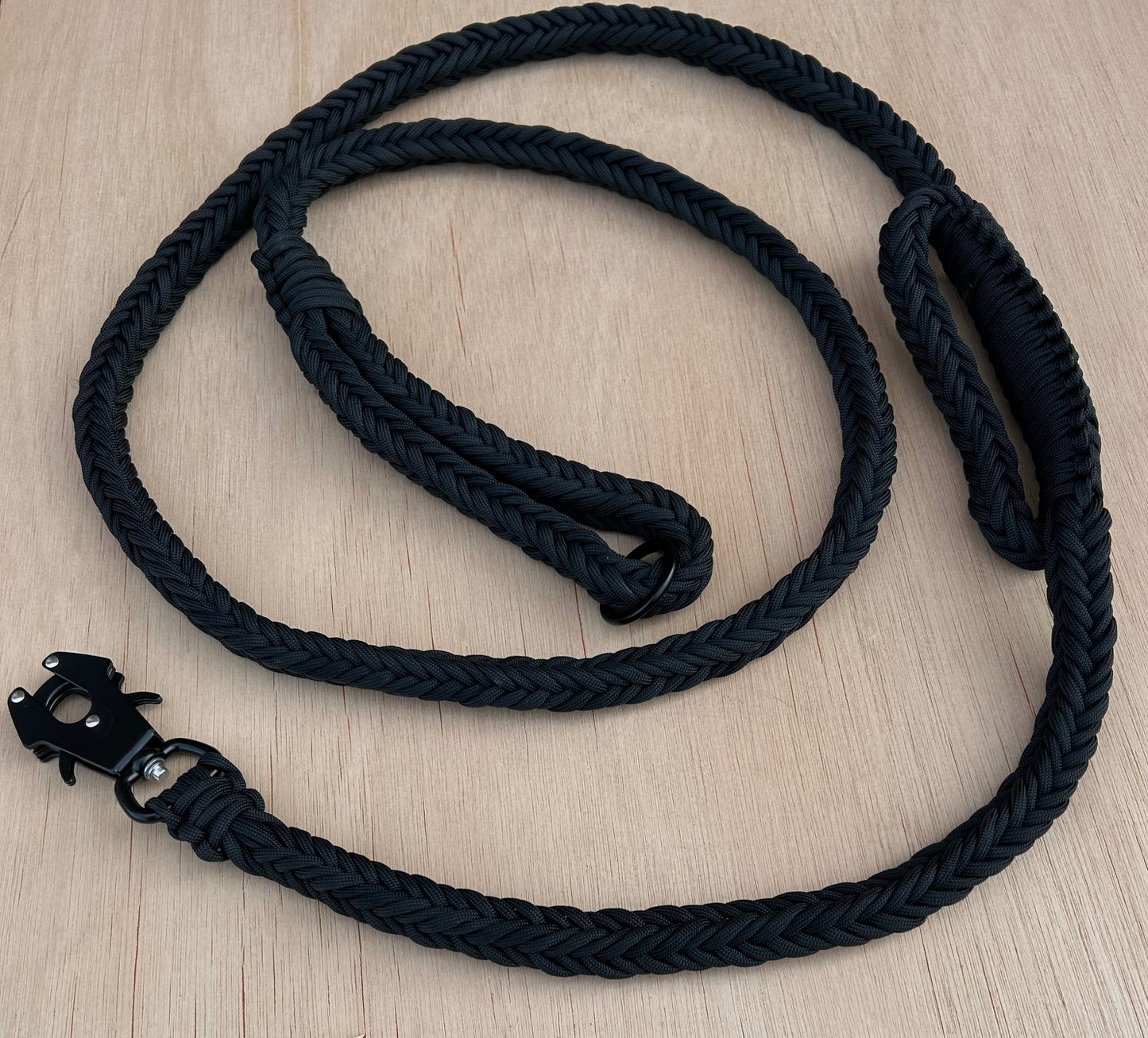 Paracord Tactical Frog Lead with Grab Handle