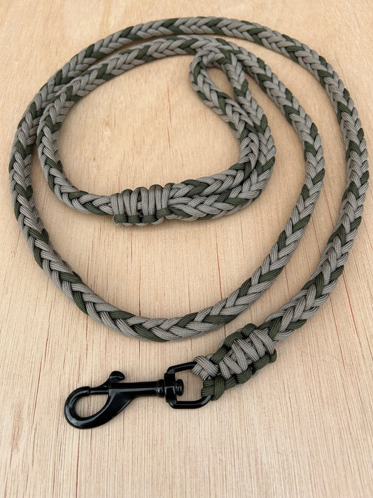 Chunky Paracord Lead with Aluminium Trigger Hook