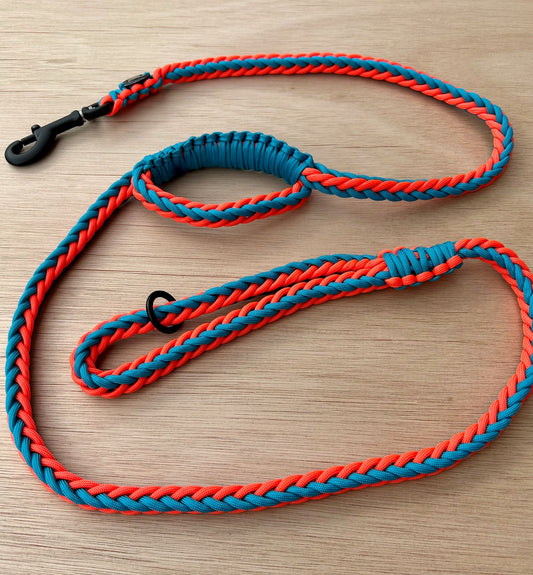 Paracord Lead with Aluminium Trigger Hook and Grab handle