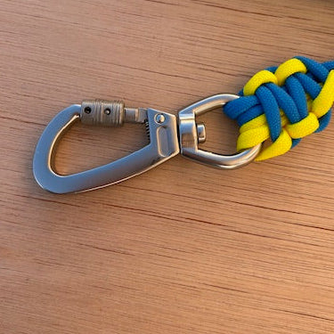 Paracord Lead with 75mm Push Lock Carabiner